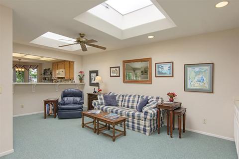 4902 Galicia Way, Oceanside, CA 92056 photo 7
