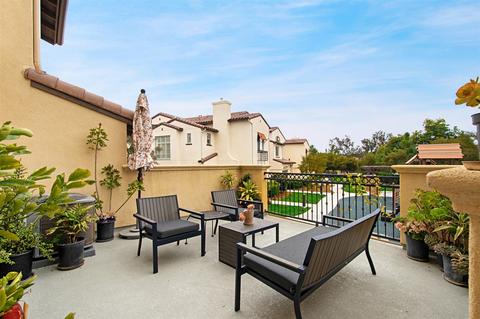 1624 Fairlead, Carlsbad, CA 92011 photo 4