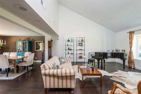 320 Santa Helena, Solana Beach, CA 92075 photo 5