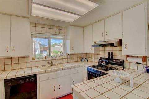 8421 Amino Dr, Santee, CA 92071 photo 5