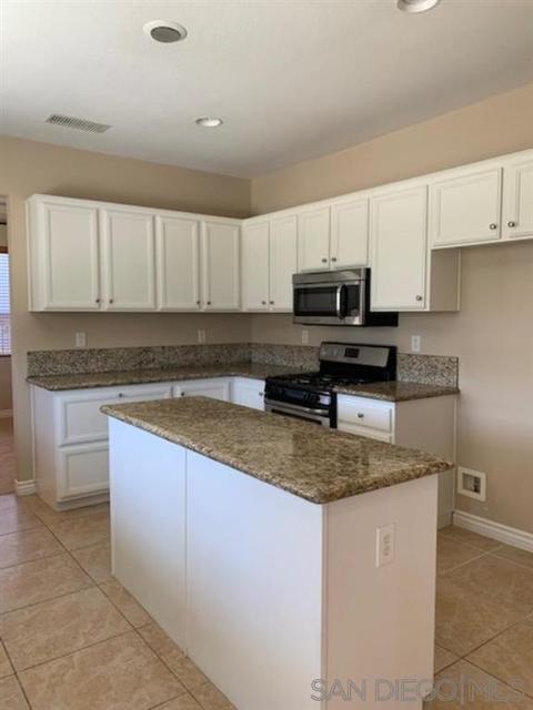 12425 Mimosa Ln, Riverside, CA 92503 photo 7