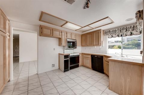 4907 Kalamis Way, Oceanside, CA 92056 photo 11
