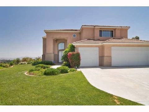 1311 Northview Rd, Escondido, CA 92029 photo 2