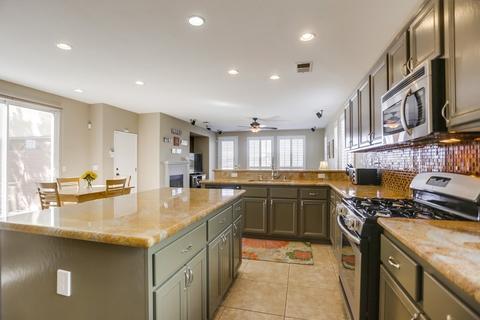 1083 Greenway Rd, Oceanside, CA 92057 photo 6
