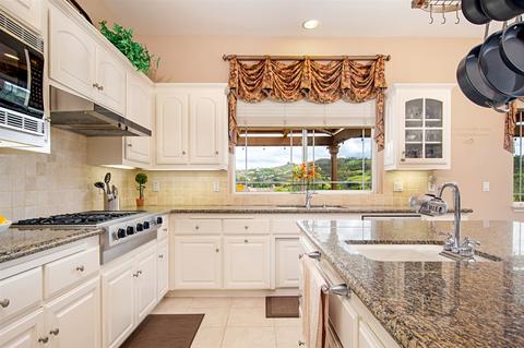 3173 Westmont Dr, Fallbrook, CA 92028 photo 8