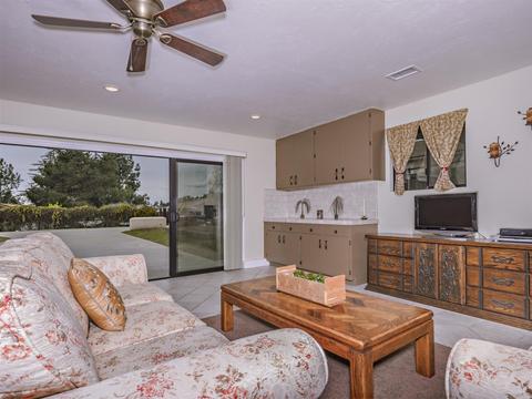 1349 Hillside Dr, Fallbrook, CA 92028 photo 12