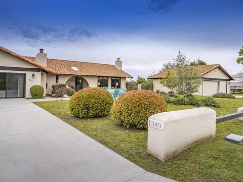 1349 Hillside Dr, Fallbrook, CA 92028 photo 1