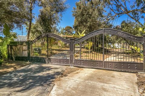 2316 Yucca Hill Rd, Alpine, CA 91901 photo 2