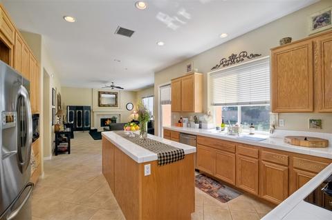 1062 Inverlochy Dr, Fallbrook, CA 92028 photo 10