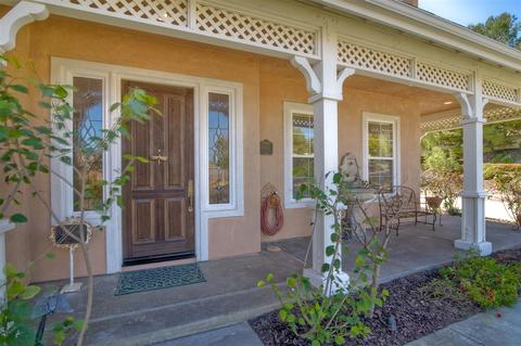 1062 Inverlochy Dr, Fallbrook, CA 92028 photo 5