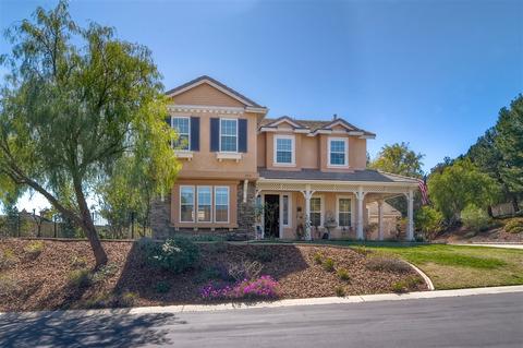 1062 Inverlochy Dr, Fallbrook, CA 92028 photo 1