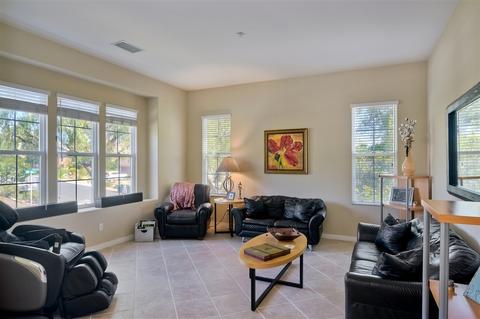 1062 Inverlochy Dr, Fallbrook, CA 92028 photo 8