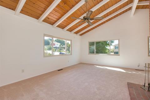 10034 Estrella Dr, La Mesa, CA 91941 photo 8