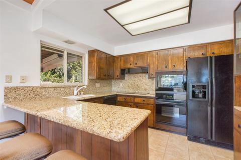 10034 Estrella Dr, La Mesa, CA 91941 photo 7