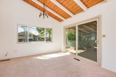 10034 Estrella Dr, La Mesa, CA 91941 photo 6
