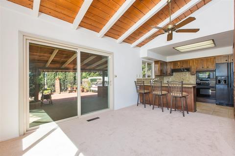 10034 Estrella Dr, La Mesa, CA 91941 photo 9
