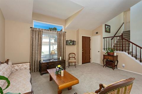 1781 Shadow Gln, Escondido, CA 92029 photo 3