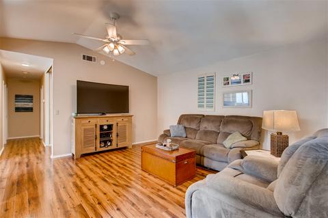 4750 Gardenia St, Oceanside, CA 92057 photo 4