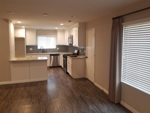 834 Arcadia Ave, Vista, CA 92084 photo 5