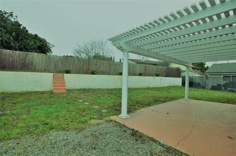 1614 Goodwin Dr, Vista, CA 92084 photo 16