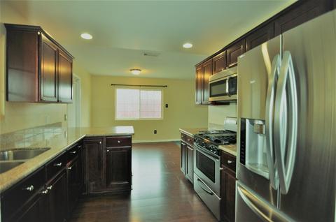 1614 Goodwin Dr, Vista, CA 92084 photo 6