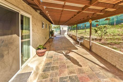 1015 Turtle Dove Ln, Escondido, CA 92026 photo 6