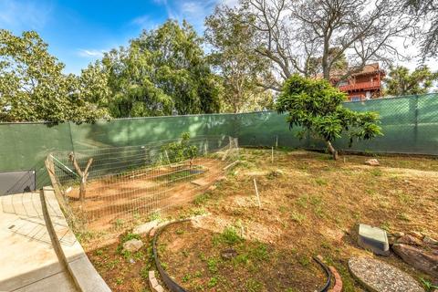 1015 Turtle Dove Ln, Escondido, CA 92026 photo 7