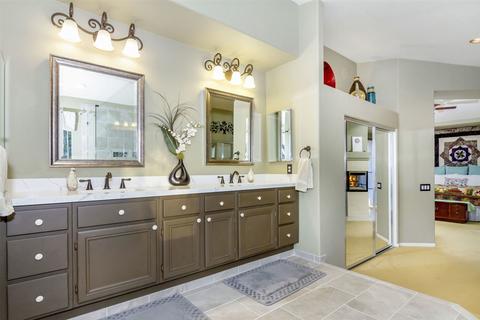 997 Calle De Alcala, Escondido, CA 92025 photo 21