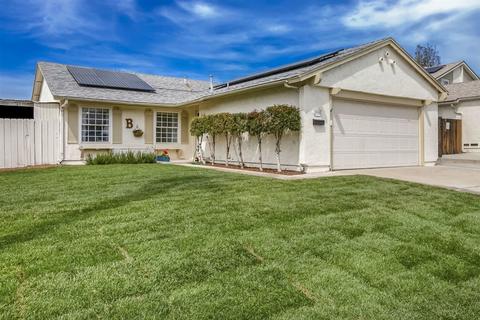 10842 Wagon Wheel Dr, Spring Valley, CA 91978 photo 1