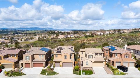1049 Breakaway Dr, Oceanside, CA 92057 photo 25