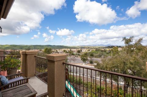 1049 Breakaway Dr, Oceanside, CA 92057 photo 16