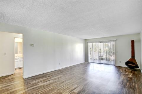 160 E St #C4, Chula Vista, CA 91910 photo 4