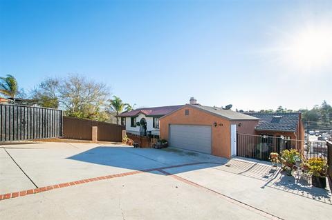 169 Terrace Dr, Vista, CA 92084 photo 9