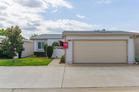 3841 Rosemary Way, Oceanside, CA 92057 photo 2