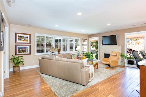 10040 Estrella Dr, La Mesa, CA 91941 photo 6