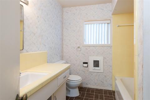 6435 Avenida Cresta, La Jolla, CA 92037 photo 8