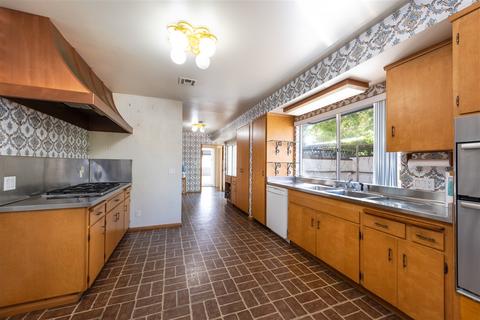 6435 Avenida Cresta, La Jolla, CA 92037 photo 5