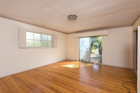 6435 Avenida Cresta, La Jolla, CA 92037 photo 13