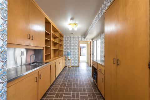6435 Avenida Cresta, La Jolla, CA 92037 photo 6