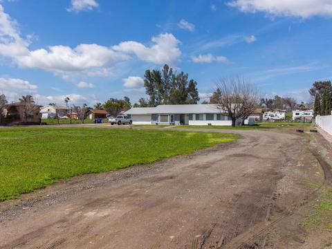 247 Hope St, Ramona, CA 92065 photo 2