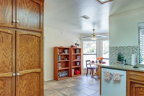 720 Carnation Ln, Fallbrook, CA 92028 photo 11