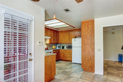 720 Carnation Ln, Fallbrook, CA 92028 photo 13