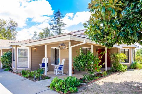 720 Carnation Ln, Fallbrook, CA 92028 photo 5