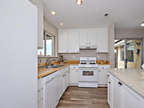 1387 Temple Hts, Oceanside, CA 92056 photo 8