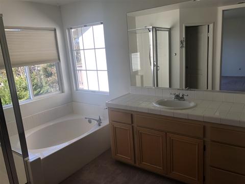 2912 Pearl Pl, Carlsbad, CA 92009 photo 12
