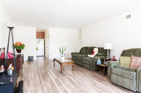 13324 Leaning Tree Ln, Poway, CA 92064 photo 5