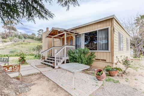 2391 W Victoria Dr, Alpine, CA 91901 photo 2