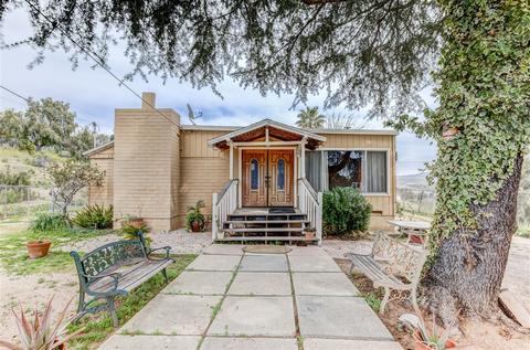 2391 W Victoria Dr, Alpine, CA 91901 photo 1
