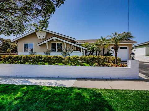 121 Edgewood Dr, Oceanside, CA 92054 photo 2