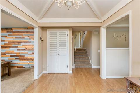 1766 Elevado Rd, Vista, CA 92084 photo 6